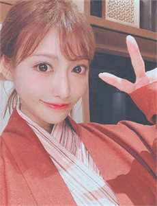 《功夫国语高清-女子蹲坑排尿全过程》